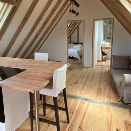 בית נופש La Grange - Unique Property, Peace, Space & Light Réville