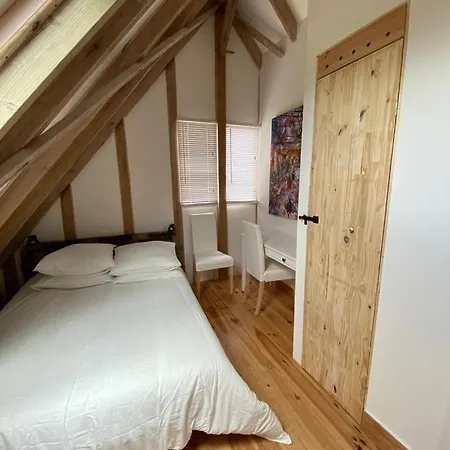 בית נופש La Grange - Unique Property, Peace, Space & Light